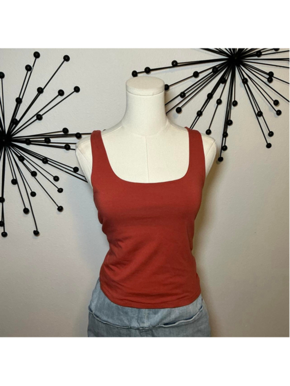 Old Navy orange tank top with square neckline #summer #vest